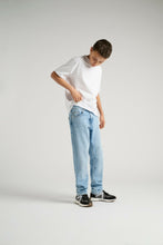Cargar imagen en el visor de la galería, Jeans Edge Straight

