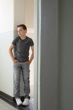 Afbeelding in Gallery-weergave laden, T-shirt Olav
