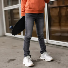 Lade das Bild in den Galerie-Viewer, Jeans James Grey
